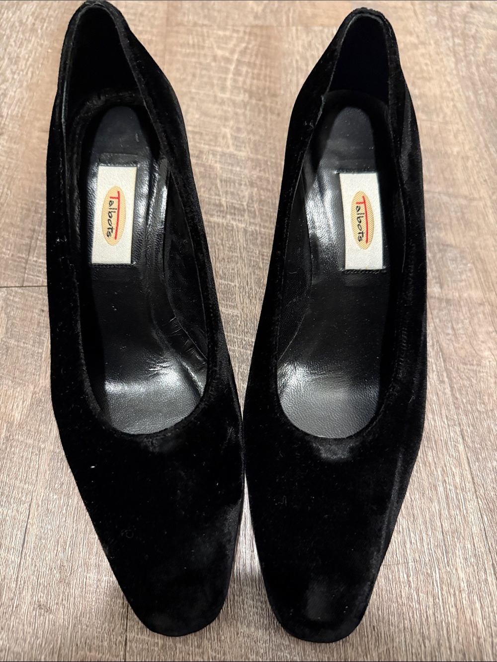 Vintage Talbots Black Velvet Pumps Vero Cuoio Leather Sole